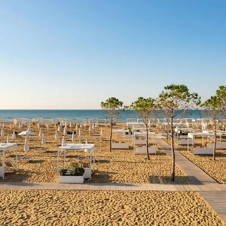 Comfortable For Six With Air Conditioning 아파트 비비오네